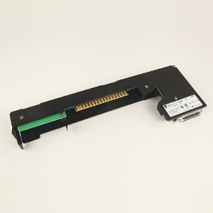 Allen-Bradley 1492-CM1771-LA004